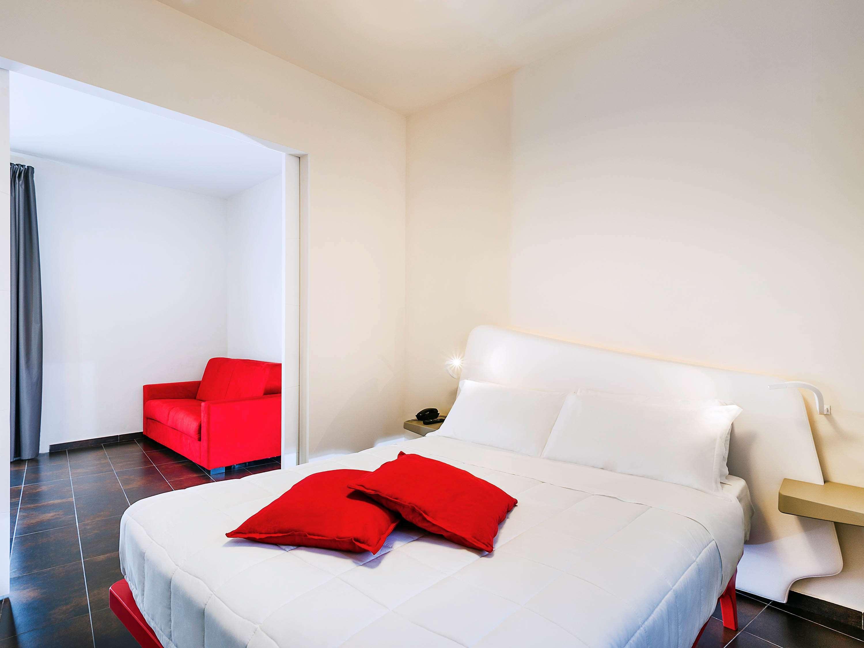 Ibis Styles Palermo President Hotel Exterior photo