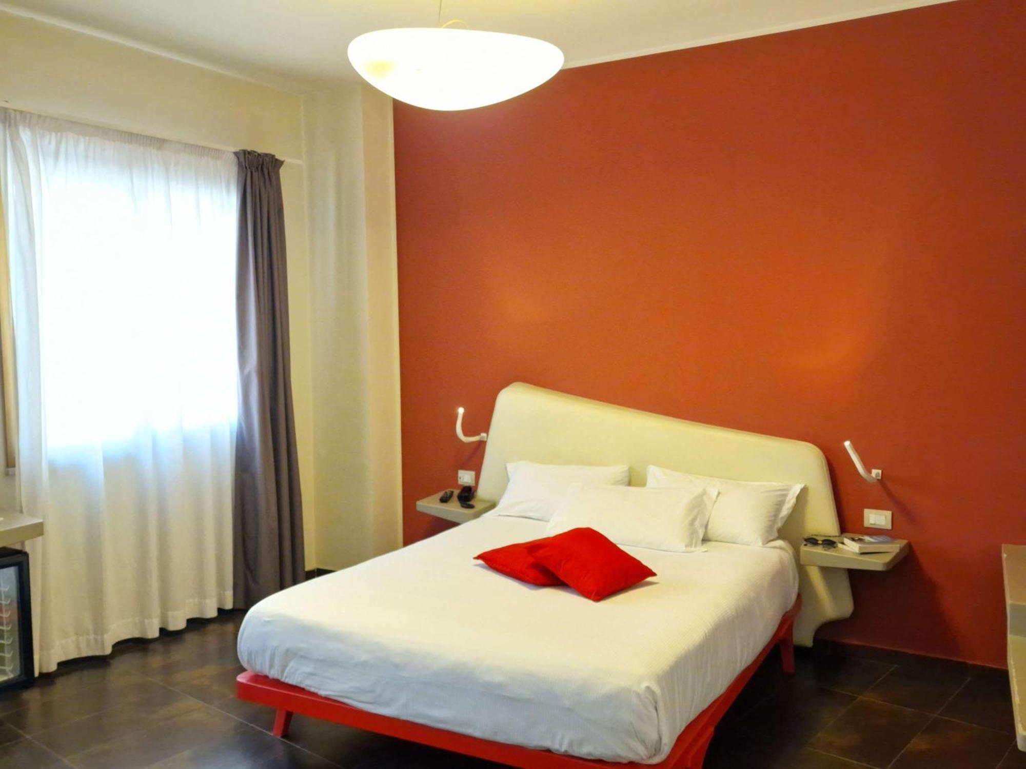 Ibis Styles Palermo President Hotel Exterior photo