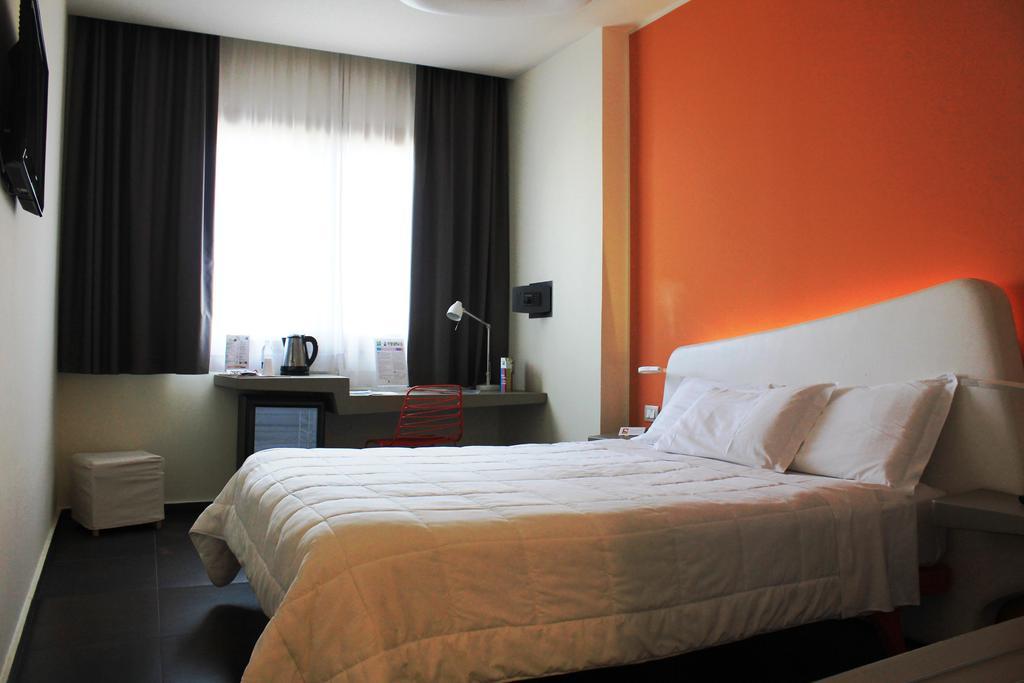 Ibis Styles Palermo President Hotel Exterior photo