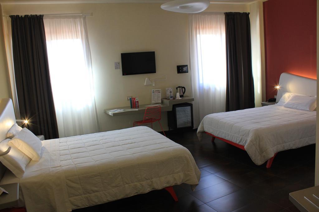 Ibis Styles Palermo President Hotel Exterior photo